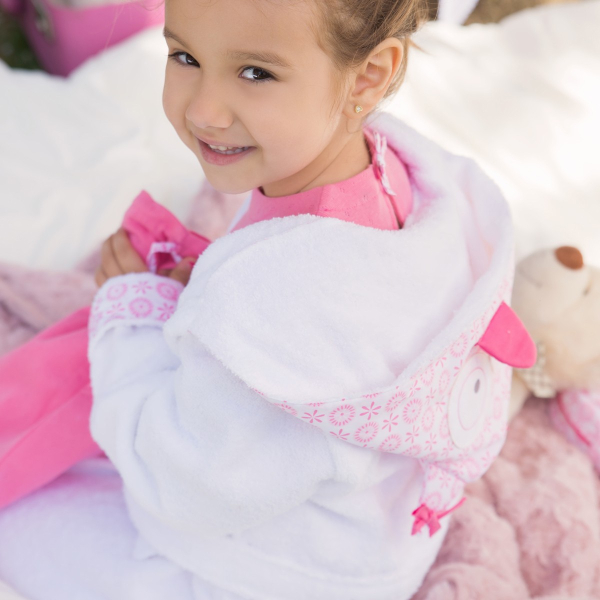 Peignoir à capuche enfant fille hibou rose en coton bio oekotex