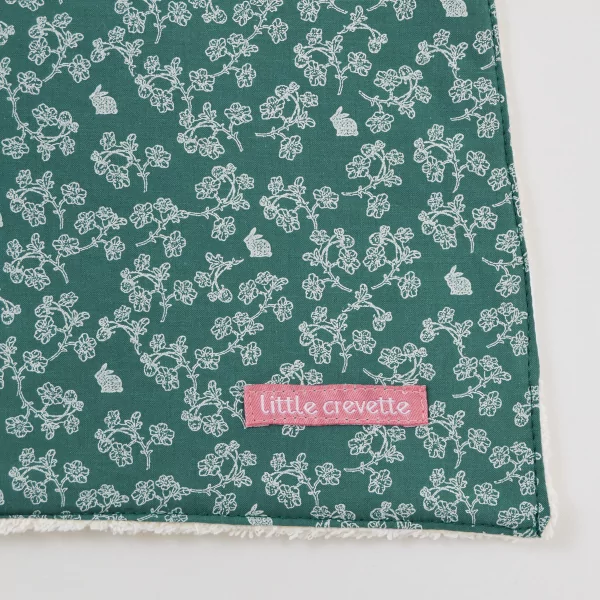 Serviette bavoir élastiqué vert mixte fille garçon motif fleurs et lapin bio oekotex