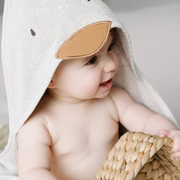 cape de bain bébé capuche avec motif visage oie bec et pattes éponge coton bio sable