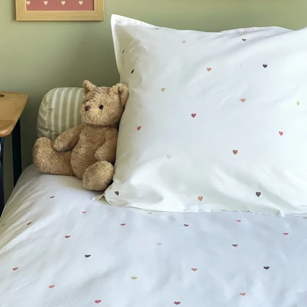 parure de lit enfant imprimé petits cœurs en percale coton bio fabriquée en France