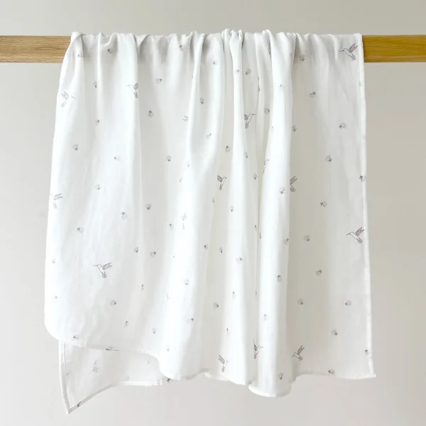 Maxi-lange bébé 120x120 cm en double-gaze imprimé colibris parme et fleurs