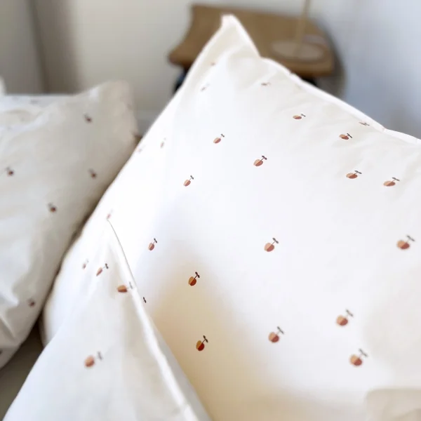 parure de lit enfant housse de couette et taie carrée en coton bio imprimée pommes