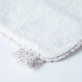 tapis à langer de voyage imperméable coton bio imprimé fleurs beiges