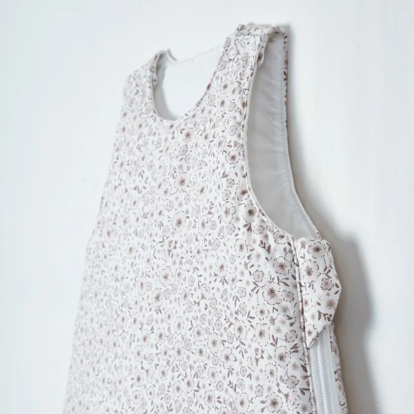 gigoteuse bebe TOG 2.5 fleurs beiges et roses Lilly