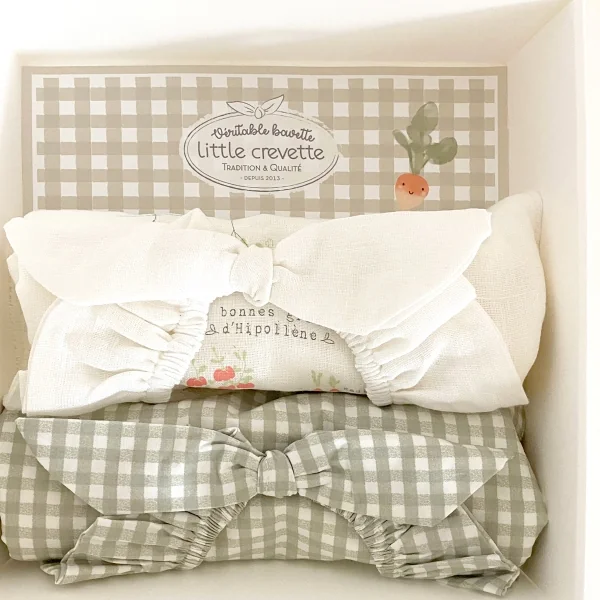 coffret cadeau pour bébé à composer soi-même 3 bavoirs au choix fille ou garçon
