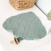 Débarbouillettes en gaze de coton bio lavable et réutilisable vert sauge en forme de feuille