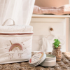 Trousse de toilette enfant ou bébé brodée arc-en-ciel coloris écru et rose en coton bio intérieur PVC  Utopia