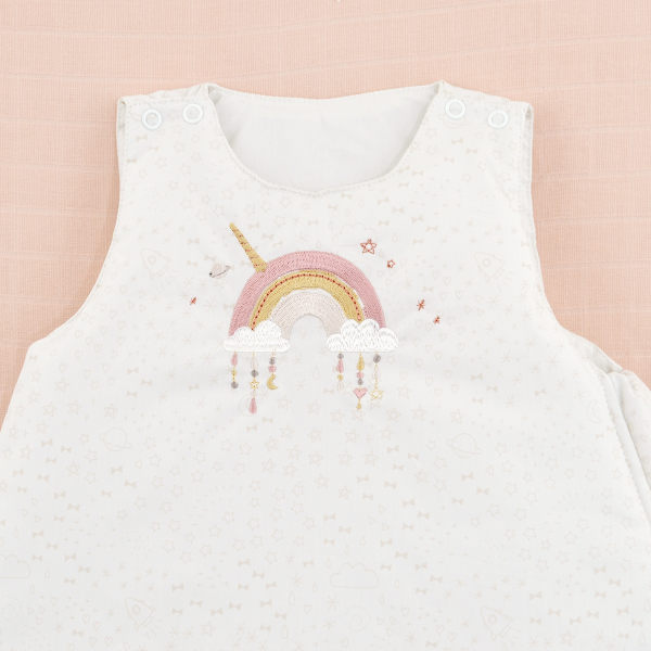gigoteuse fille couleur écrue motif arc-en-ciel licorne rose en coton bio oekotex tog 2,5