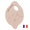 Anneau de dentition en forme de citron fabrique en france en bois de hetre naturel et grave a la main