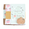 Coffret cadeau bebe fille pomme avec maxi-lange en coton bio oekotex, carte et anneau de dentition