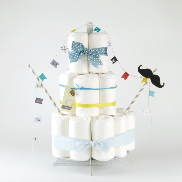 Kit pour réaliser un gâteau de couches bleu Moustache | Little Crevette