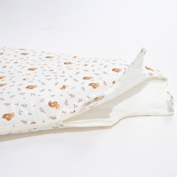 gigoteuse bébé personnalisée au prénom motif écureuil