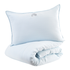 Parure de lit gaze de coton unie bleu glacier brodée arc-en-ciel 100x140 cm
