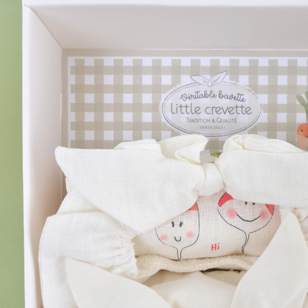 coffret cadeau pour bébé à composer soi-même 3 bavoirs au choix fille ou garçon
