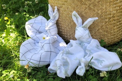doudou lapin plié
