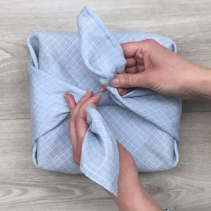 étape 6 pliage furoshiki