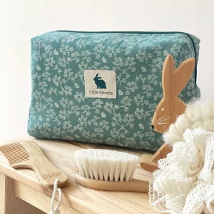 Trousse de Toilette Bébé Personnalisée - Chic & Unique : produits