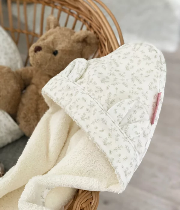 cape de bain bébé coton bio à oreilles motif feuilles